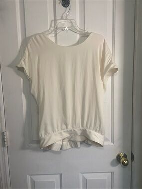 Anthropology Women's Cream Short-Sleeve Blouse - Casual Easycare Top